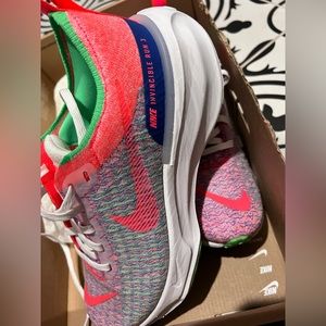 Nike Women’s Zoom Invincible 7.5 Run Flyknit 3 FK Hot Punch Racer